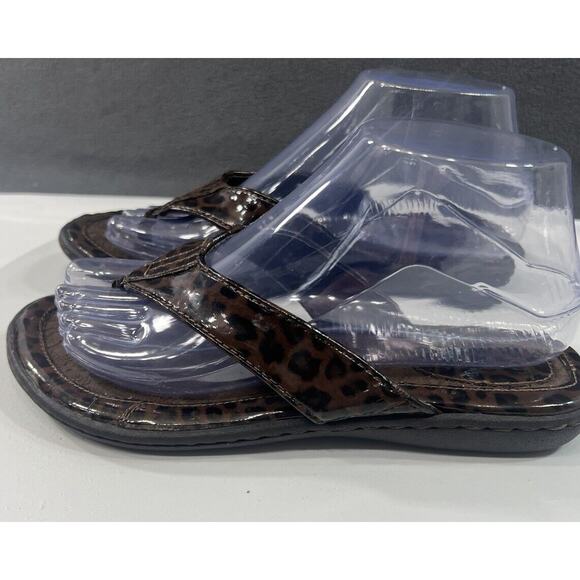 BORN boc Concepts Leopard Slip On Flip Flop Sandals Things Brown Women Size 7 - Picture 7 of 16
